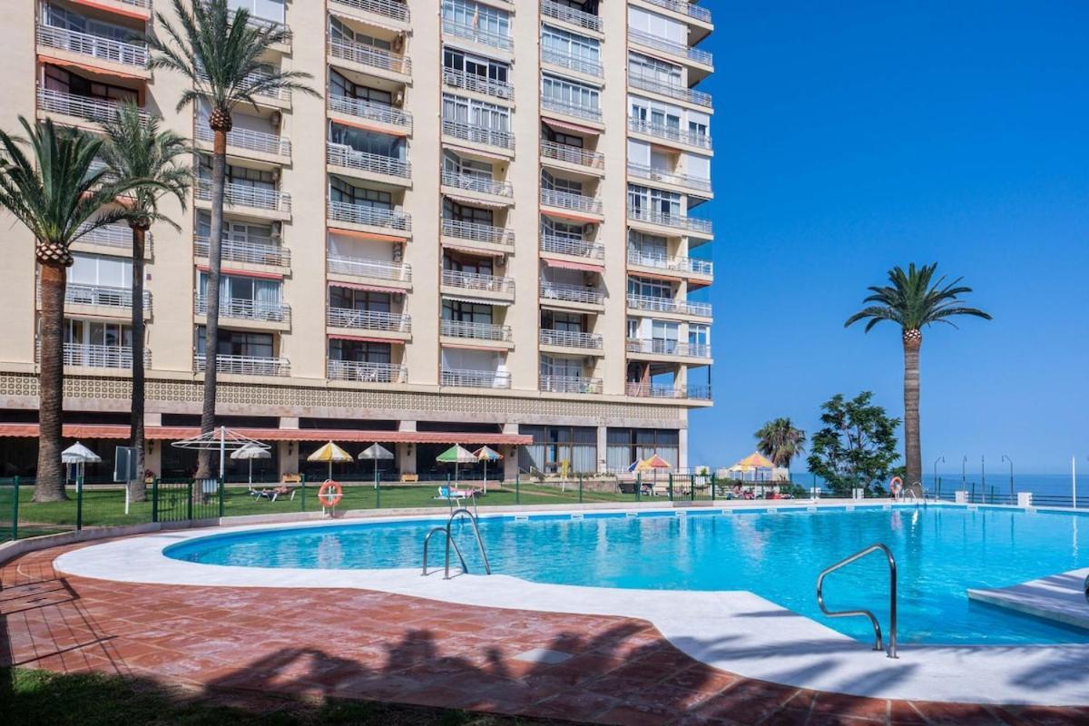 شقة ¡Magnificas Vistas Al Mar! Piscina Y Wifi Gratis توريمولينوس المظهر الخارجي الصورة