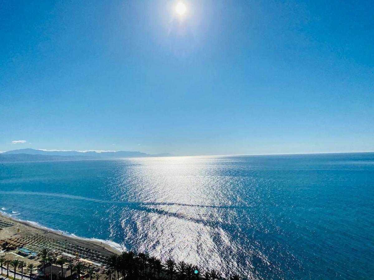 شقة ¡Magnificas Vistas Al Mar! Piscina Y Wifi Gratis توريمولينوس المظهر الخارجي الصورة
