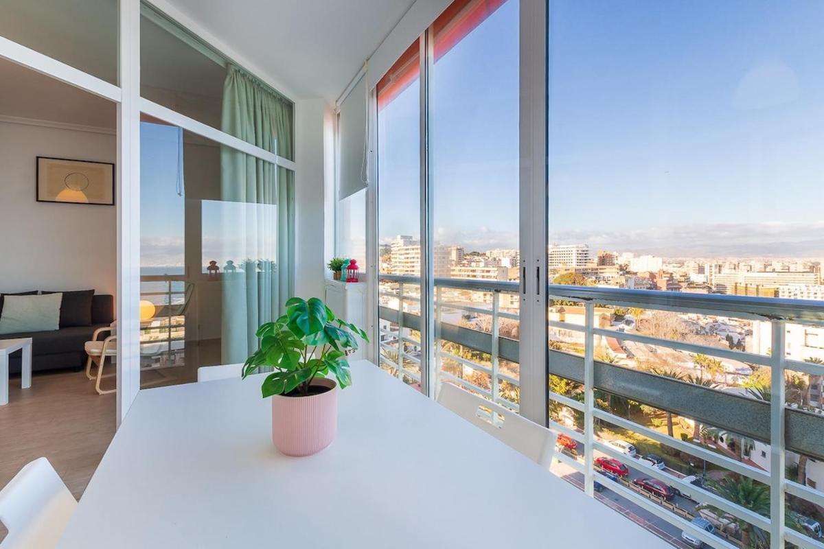 شقة ¡Magnificas Vistas Al Mar! Piscina Y Wifi Gratis توريمولينوس المظهر الخارجي الصورة