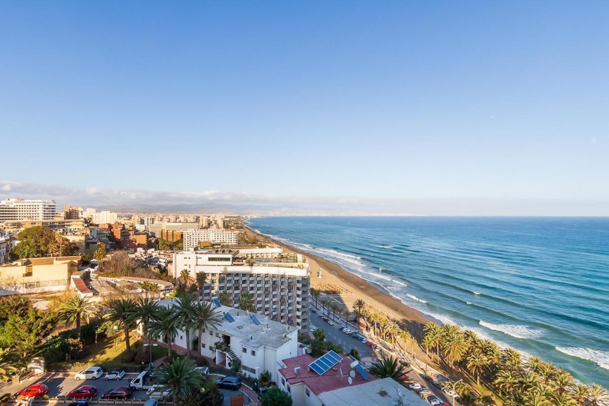 شقة ¡Magnificas Vistas Al Mar! Piscina Y Wifi Gratis توريمولينوس المظهر الخارجي الصورة
