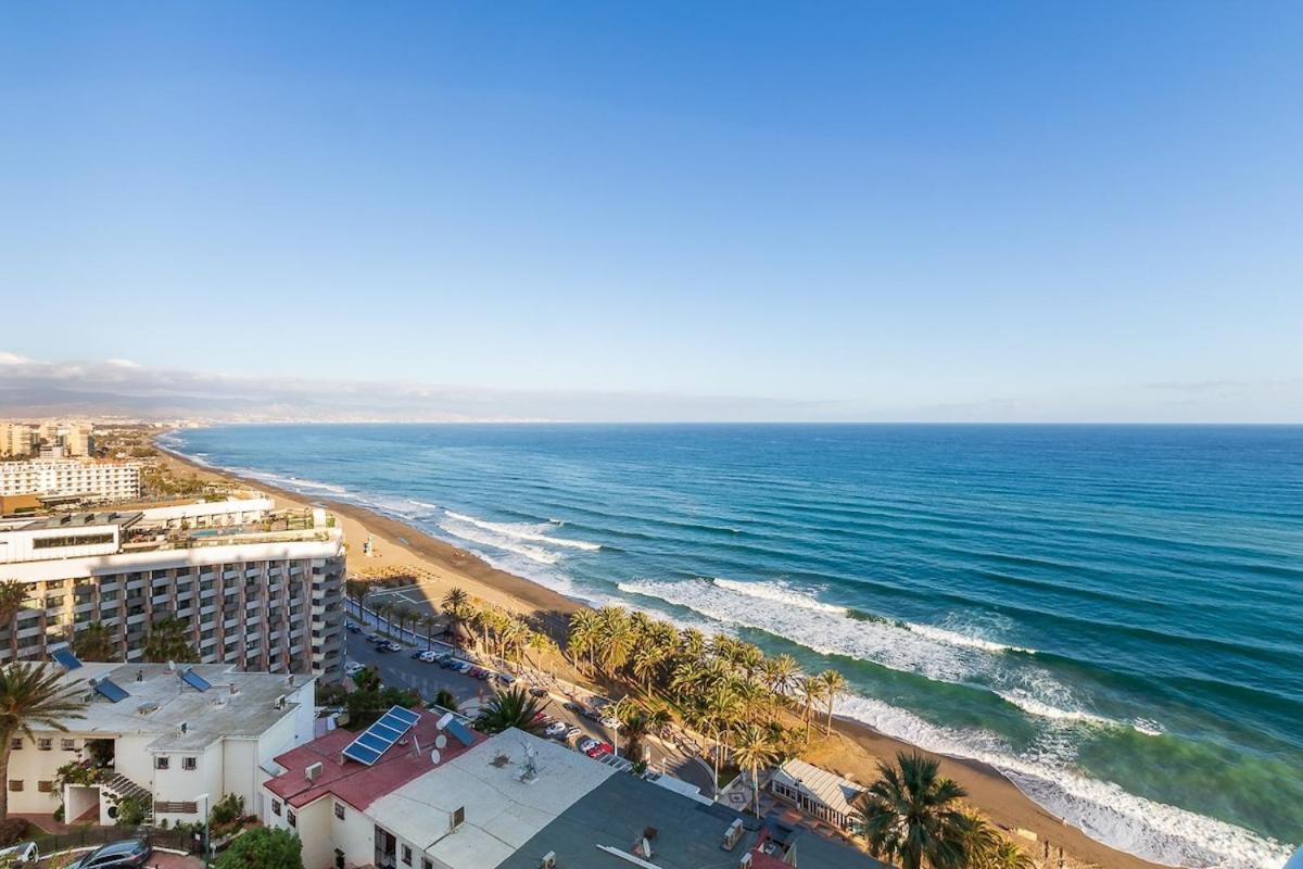 شقة ¡Magnificas Vistas Al Mar! Piscina Y Wifi Gratis توريمولينوس المظهر الخارجي الصورة